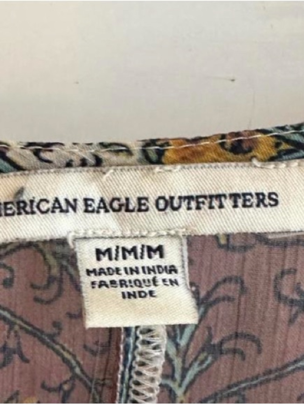 American Eagle Outfitters Paisley Open-Front Kimono in Mauve, Taupe and Gold - Picture 3 of 3